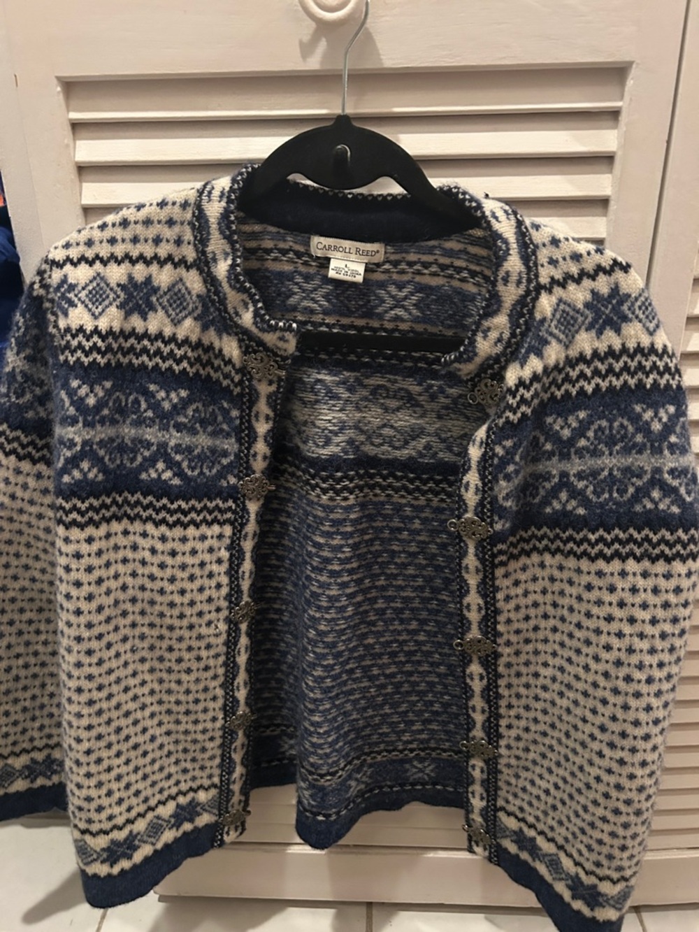 Carroll Reed Women's Blue and Cream Nordic Cardigan